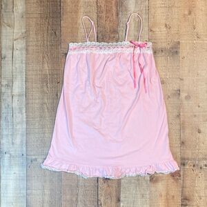 Victoria’s Secret Y2K Chemise Size XS Pink Lace Trim Adjustable Straps EUC